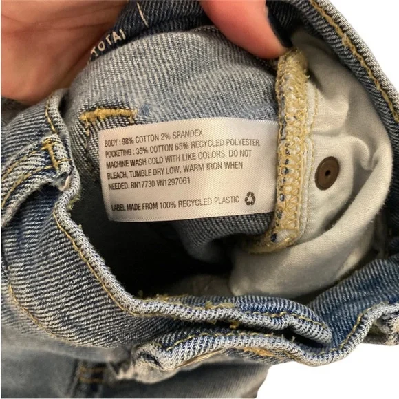 Men’s Goodfellow & Co. Light Blue Wash Total Flex Slim Fit Jeans. Size 29W 32L. - Picture 6 of 7